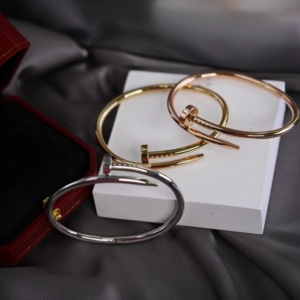 CARTIER JUSTE UN CLOU "гвоздь" браслет